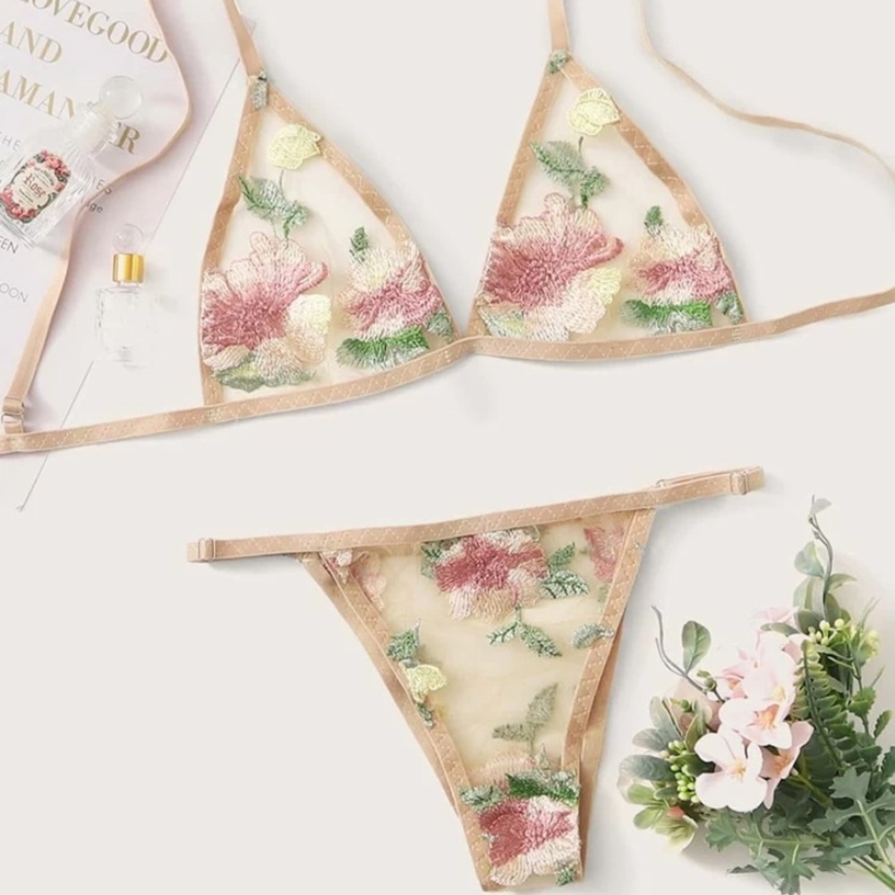 SHEIN Floral Mesh 2 Piece Lingerie Set